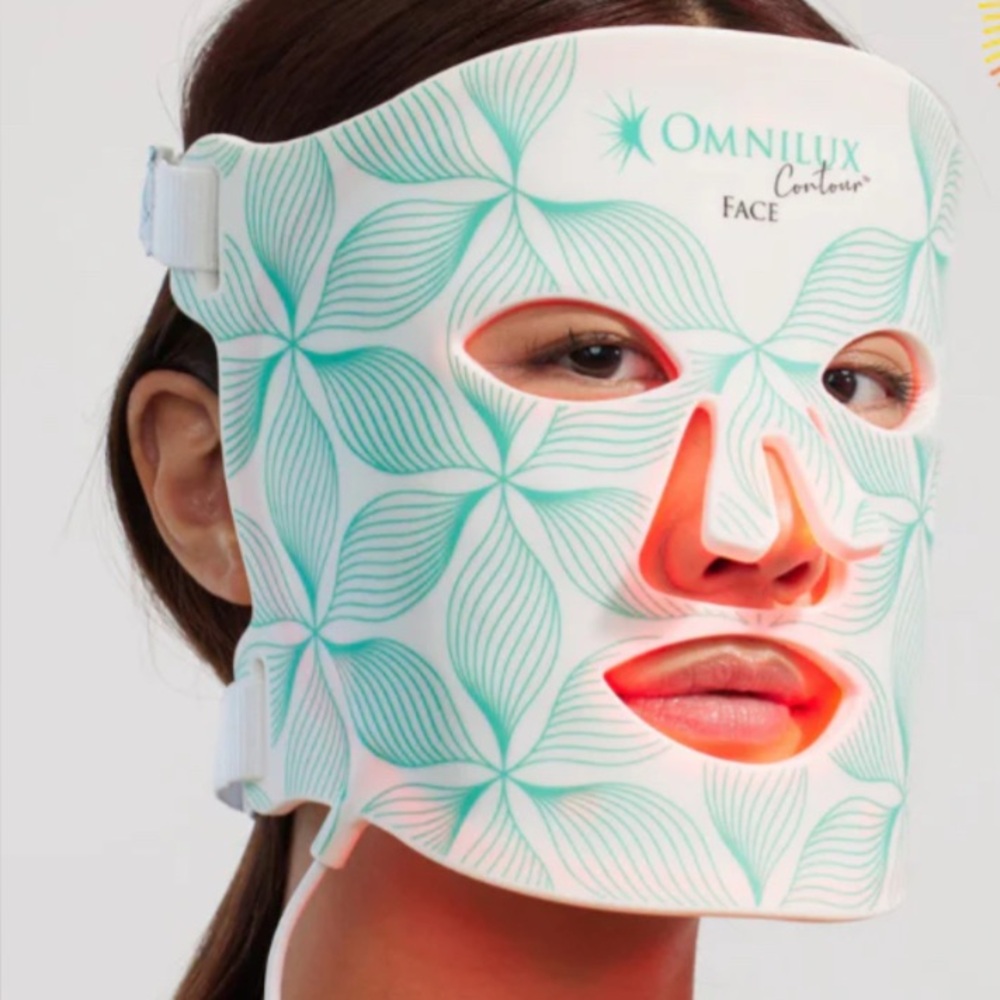 Brand new in box never used, Omnilux Contour Face Mask
